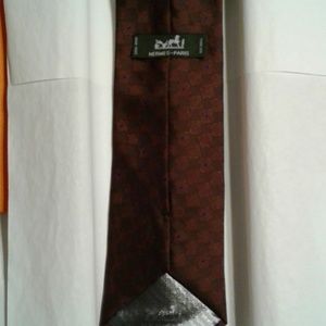 HERMES PARIS- BROWN SQUARED SOLID W/ BLUE DOTS TIE